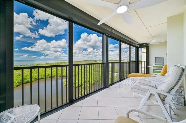 a view of a large window with an outdoor view