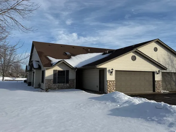 $227,500 | 811 Stonehaven Path, Milaca, MN 56353