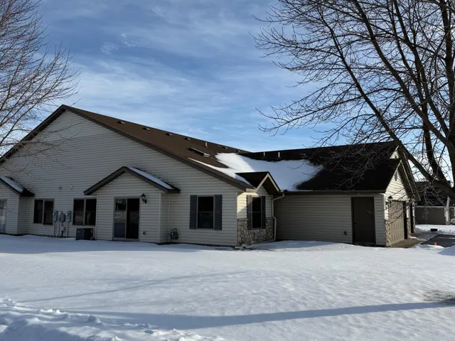 $227,500 | 811 Stonehaven Path, Milaca, MN 56353