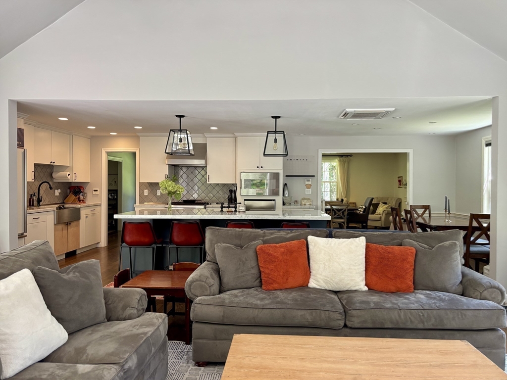 24 Cedar Hill Road Dover, MA 02030 - Photo 5 of 19