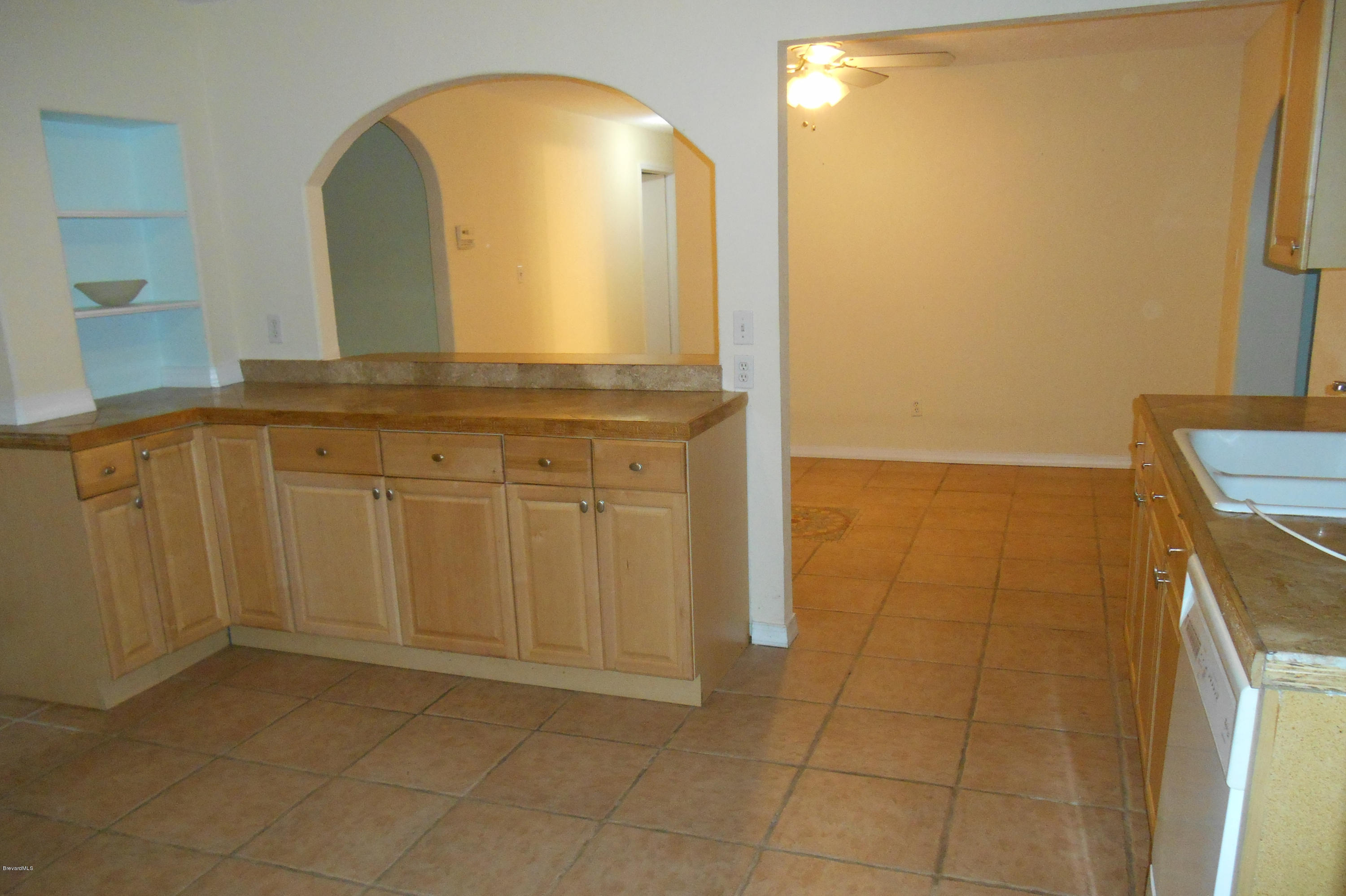 2780 Lakehill Road Melbourne, FL 32934 - Photo 6 of 13 KITCHEN