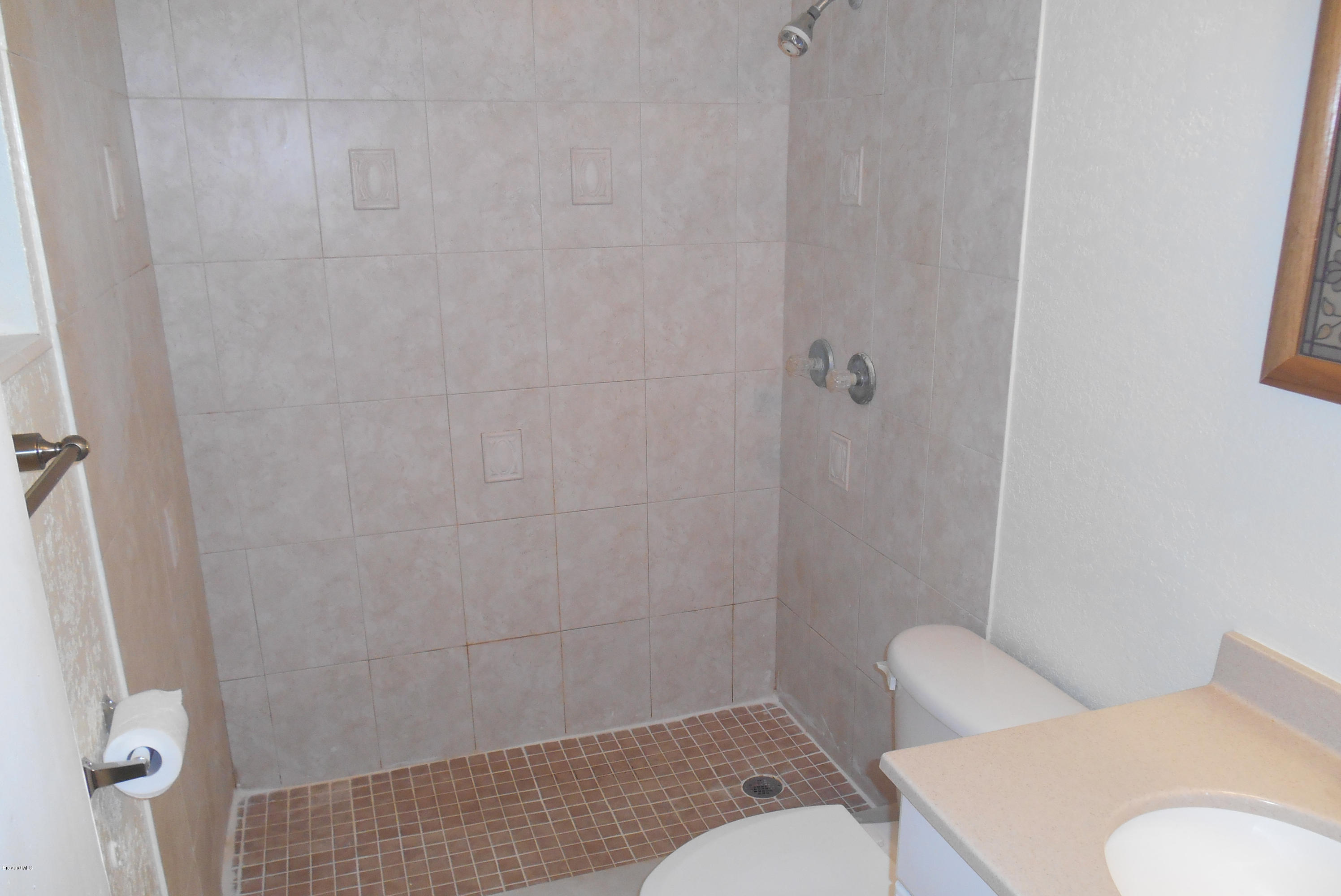 2780 Lakehill Road Melbourne, FL 32934 - Photo 8 of 13 MASTER BTHRM