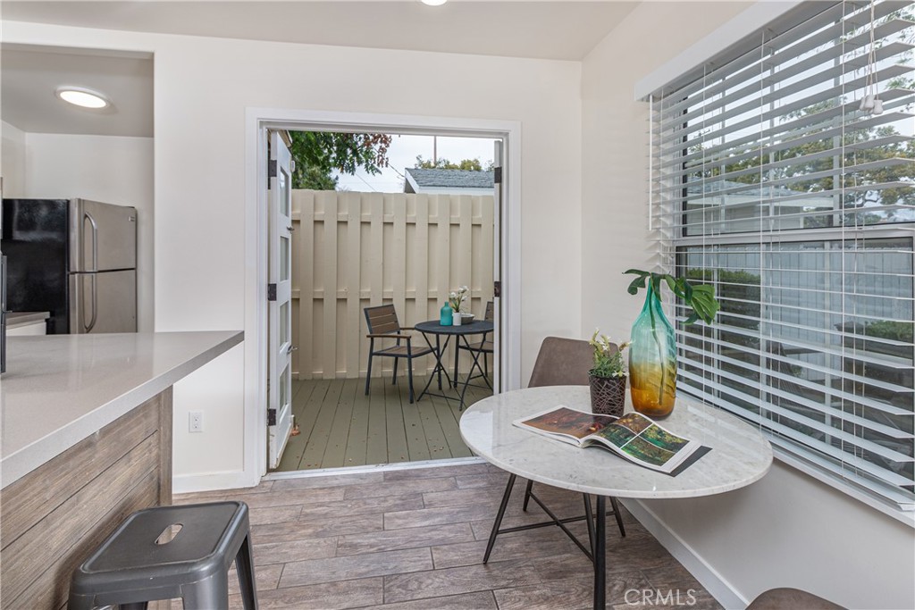 211 South Keystone Street Burbank, CA 91506 - Photo 12 of 54