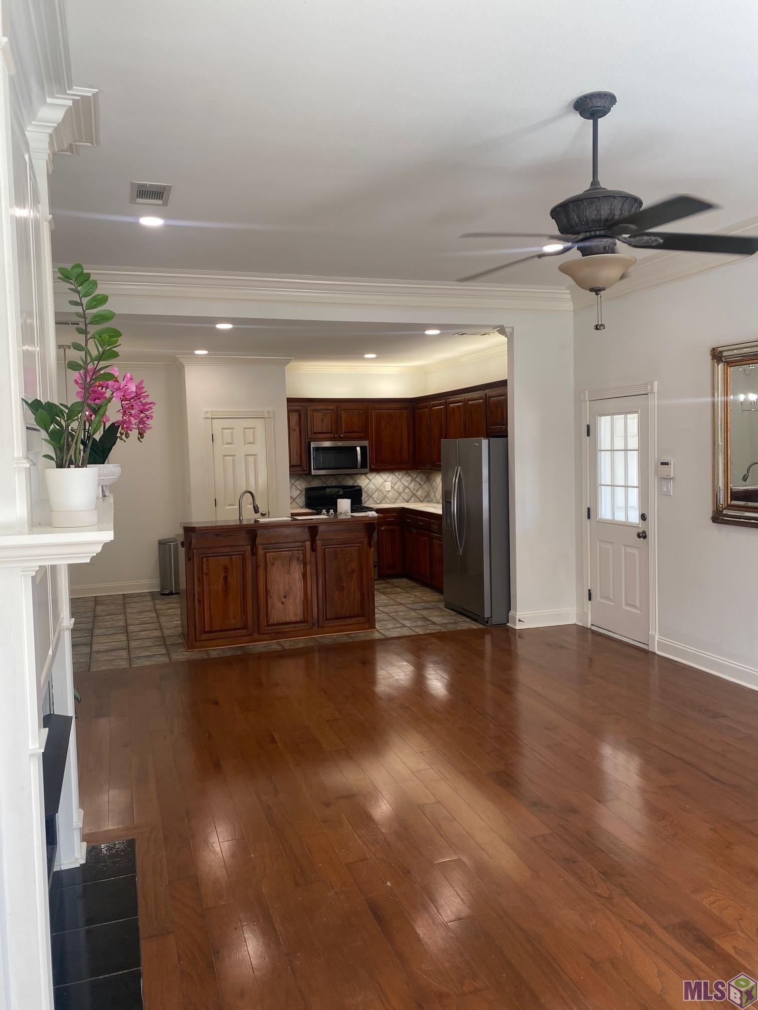 10330 Springtree Avenue Baton Rouge, LA 70810 - Photo 4 of 11 Gallery Image 4