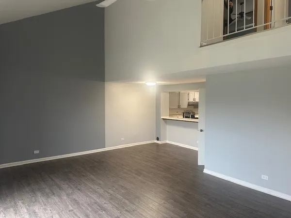 $2,400 | 1511 Crab Tree Drive, Westmont, IL 60559