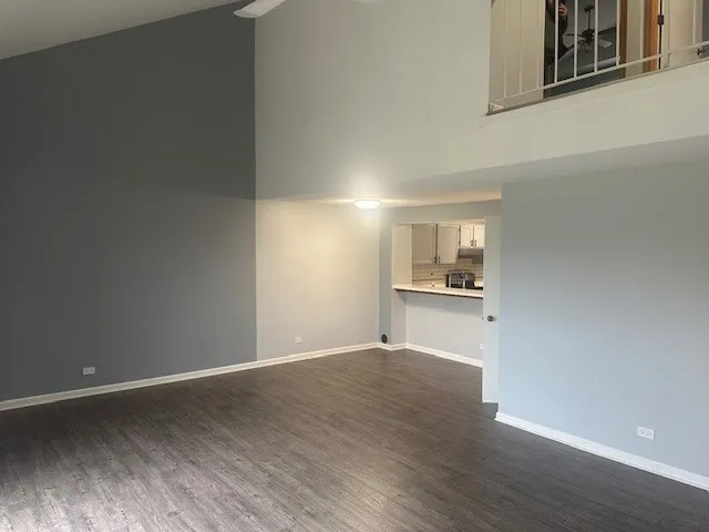 $2,400 | 1511 Crab Tree Drive, Westmont, IL 60559