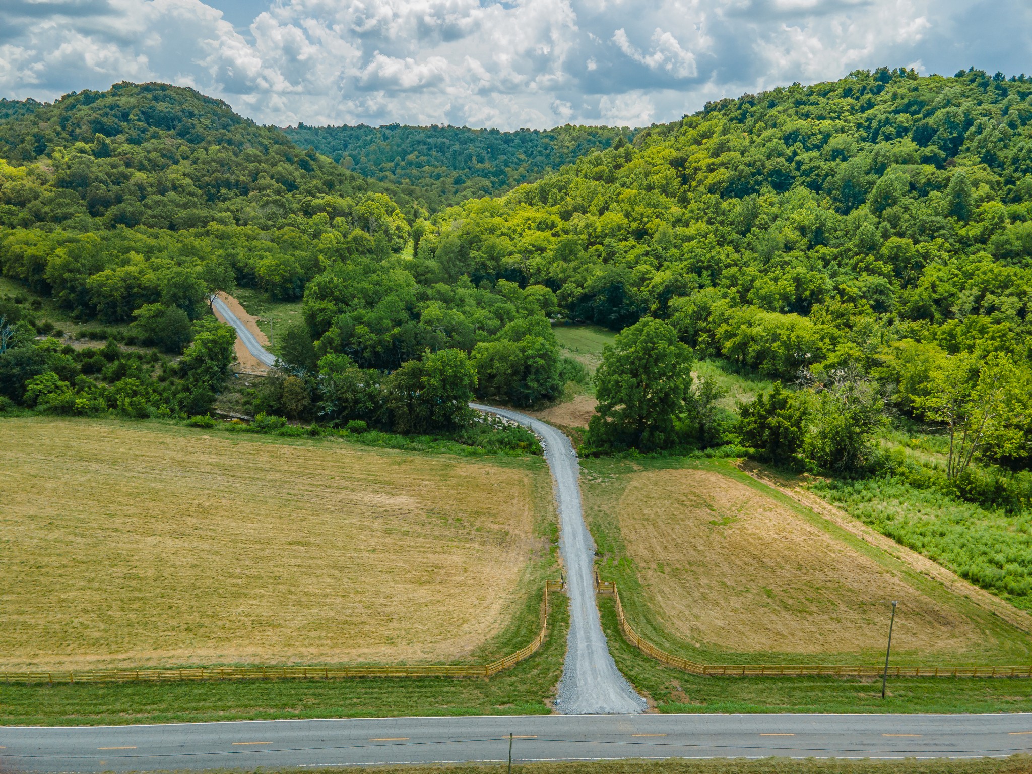 2970 Springplace Road Belfast, TN 37019 - Photo 6 of 38 a view of a swimming pool with a yard
