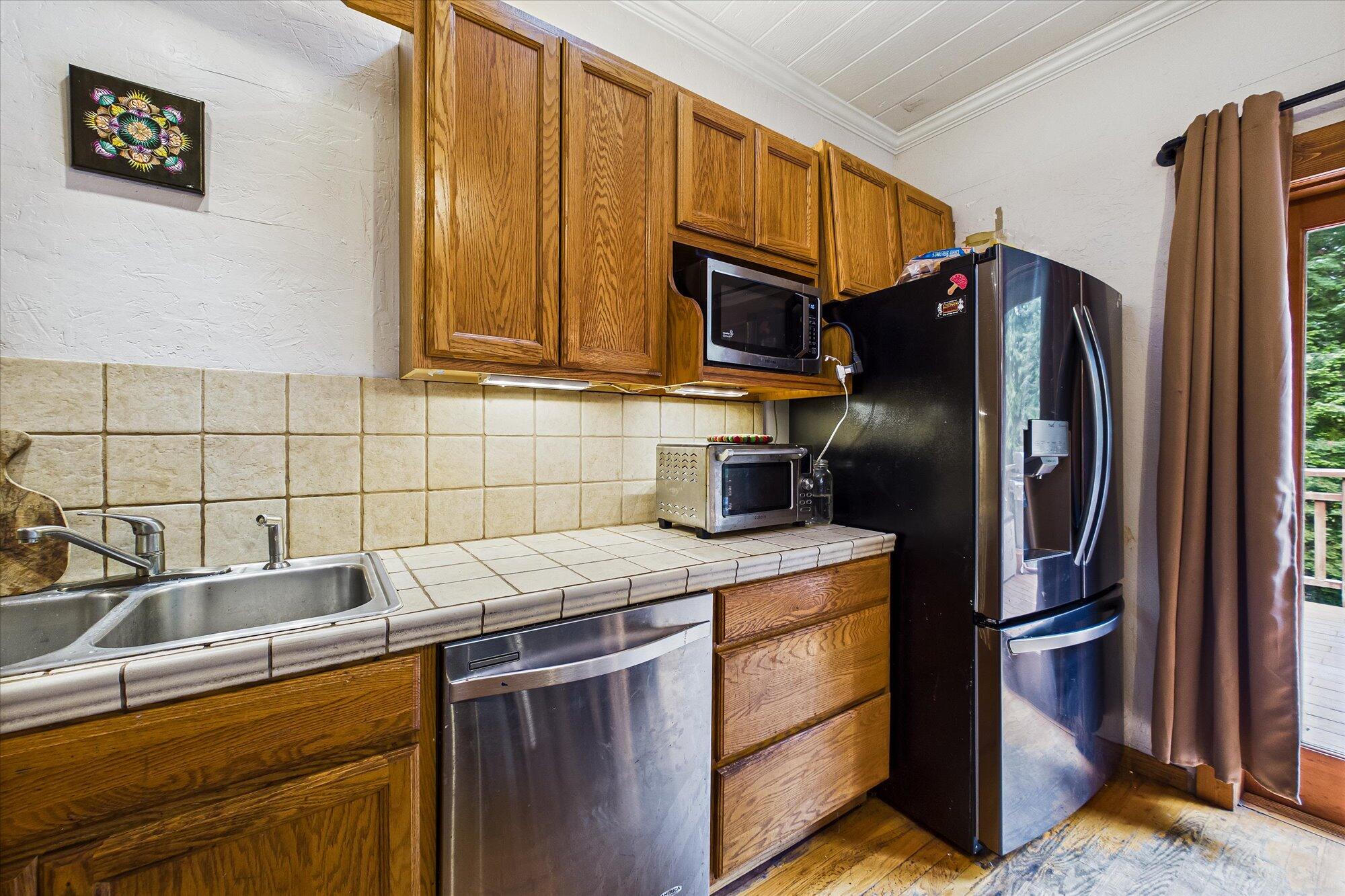 4692 Cummings Road Eureka, CA 95503 - Photo 13 of 69