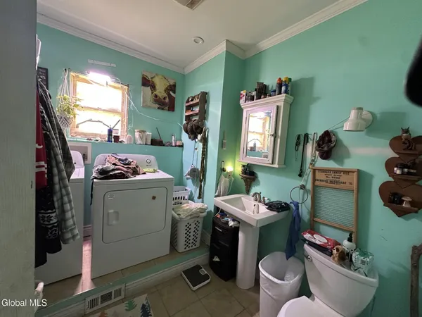 $75,000 | 6 Hempton Street, Amsterdam, NY 12010