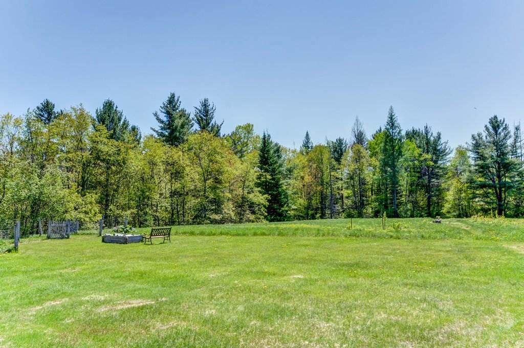 162 Loop Road Easton, NH 03580 - Photo 37 of 39