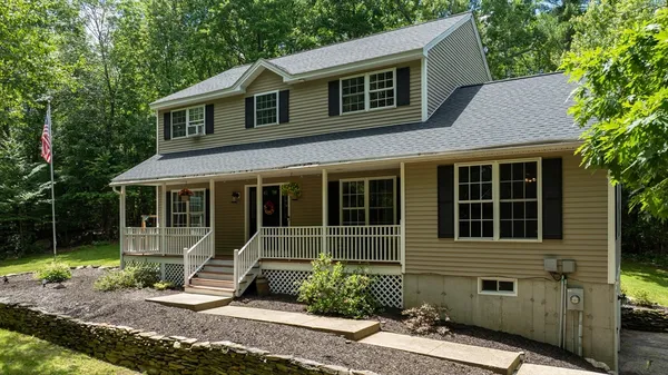$590,000 | 171 Farm Pond Road, Oakham, MA 01068