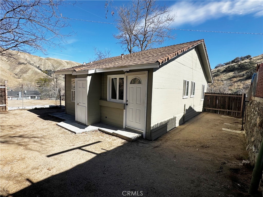 505 North Drive Lebec, CA 93243 - Photo 29 of 34 a view of a house with a snow in the background