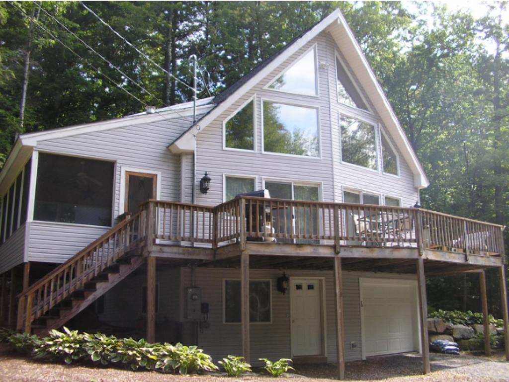279 Castle Shore Road Moultonborough, NH 03254 - Photo 1 of 34 Gallery Image 1