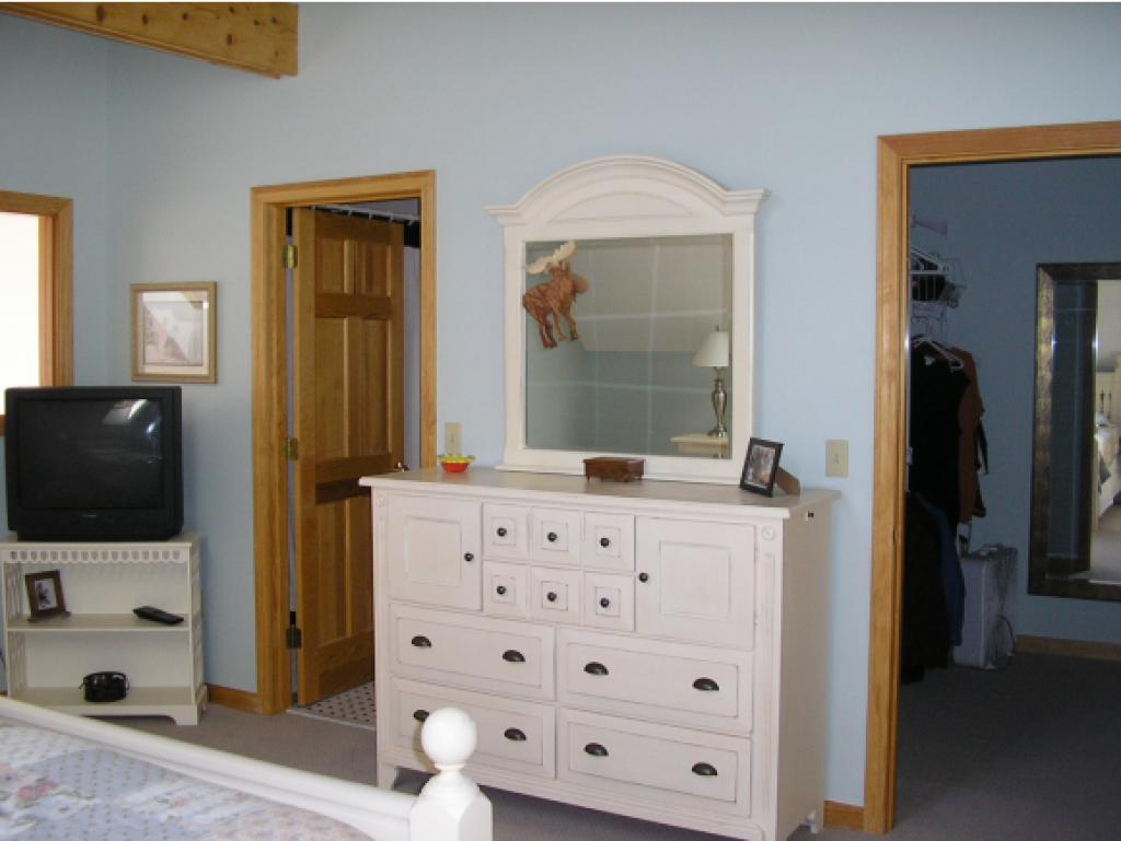 279 Castle Shore Road Moultonborough, NH 03254 - Photo 13 of 34 Gallery Image 13