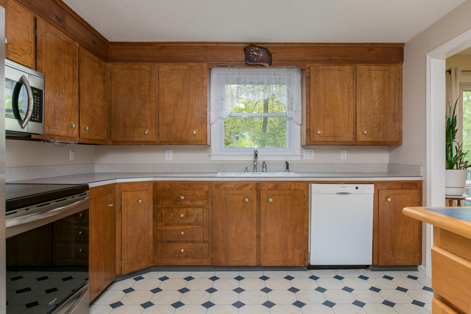 1 Hampton Road Cape Elizabeth, ME 04107 - Photo 15 of 40 1 Hampton Rd Cape Elizabeth ME-large-015