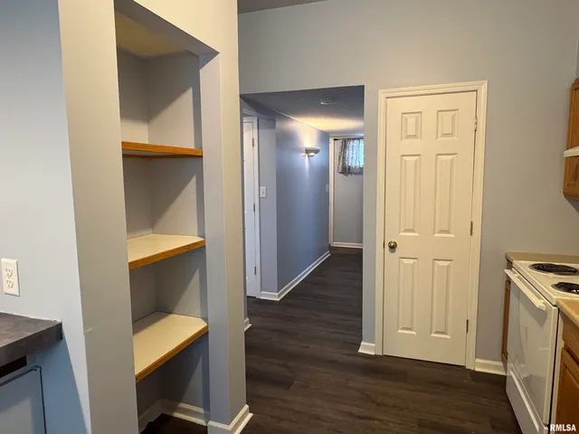 $900 | 3812 Mississippi Avenue, Davenport, IA 52807