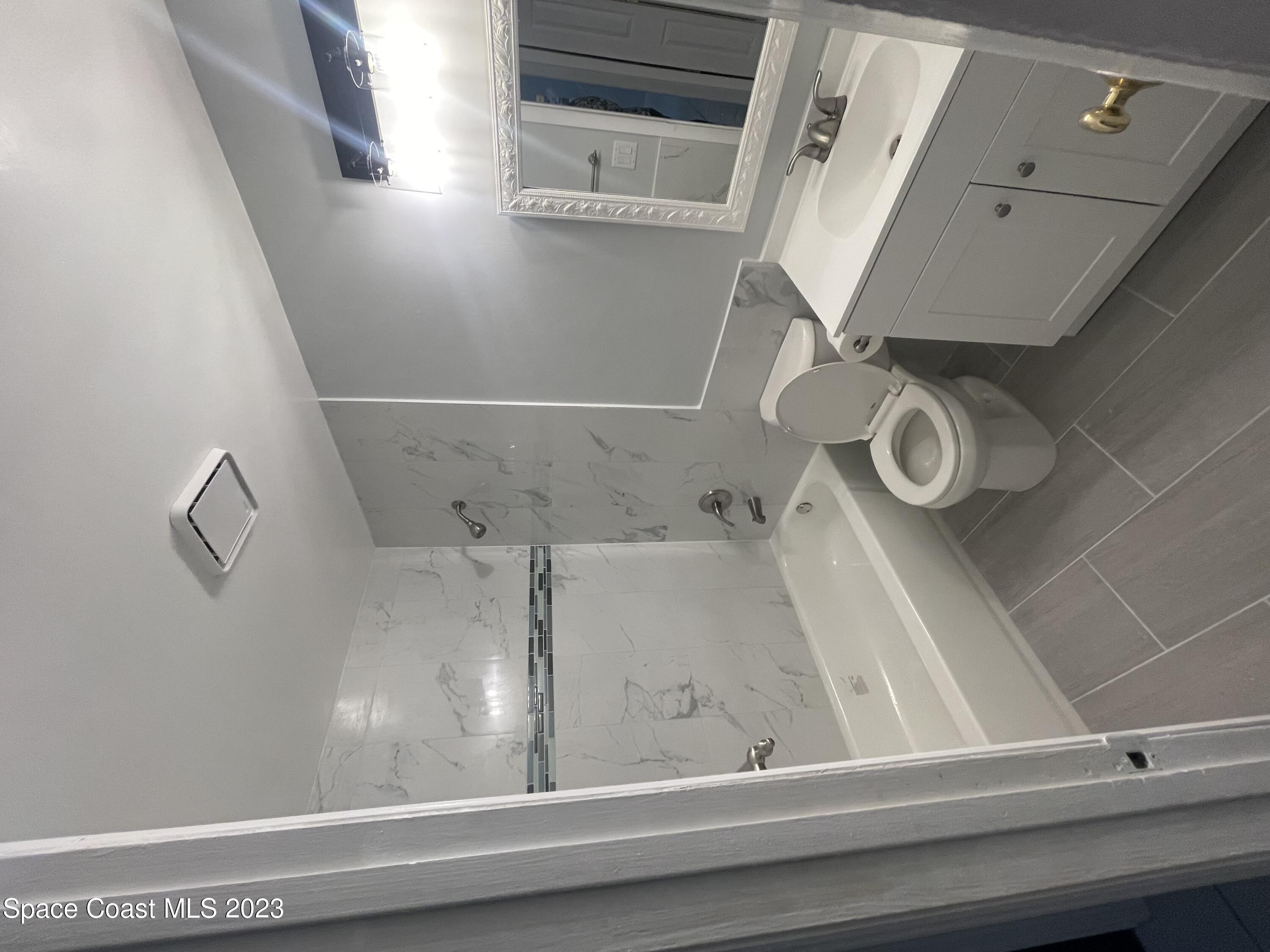 146 Richardson Street Southeast Palm Bay, FL 32909 - Photo 3 of 24 IMG_2245