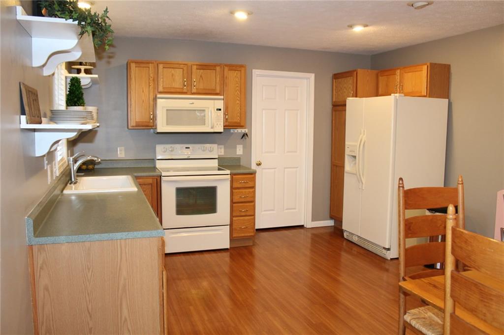 7434 North Kitchen Road Mooresville, IN 46158 - Photo 4 of 22