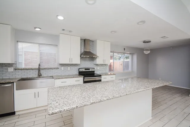 $285,000 | 2308 Gunston Court, Sugar Land, TX 77478