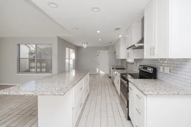 $285,000 | 2308 Gunston Court, Sugar Land, TX 77478