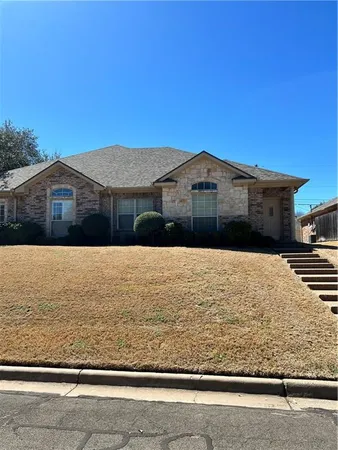 $235,000 | 357 Old Mill Creek Drive, Woodway, TX 76712