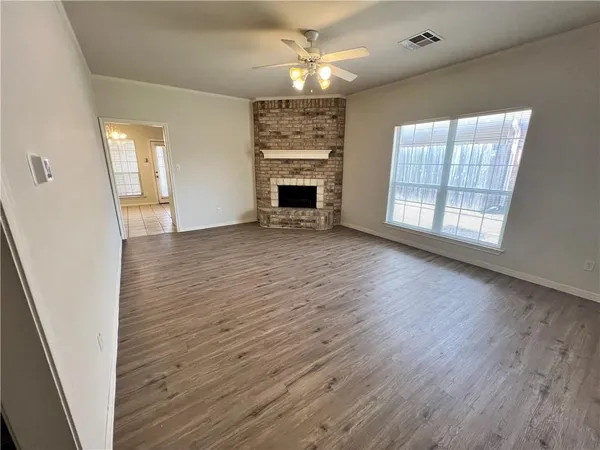 $235,000 | 357 Old Mill Creek Drive, Woodway, TX 76712