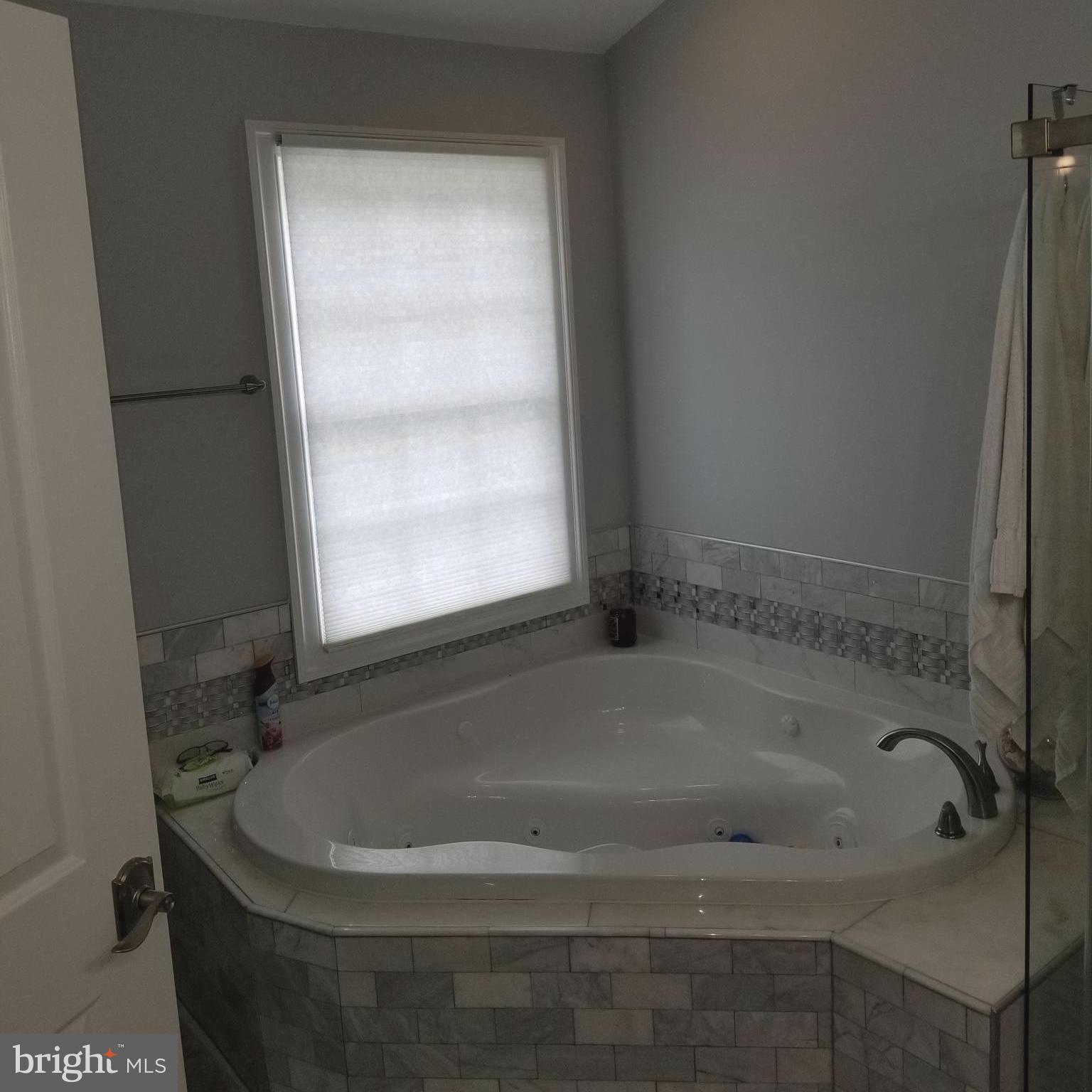2416 Fire House Road Hyattsville, MD 20785 - Photo 16 of 30 Bath (Master)
