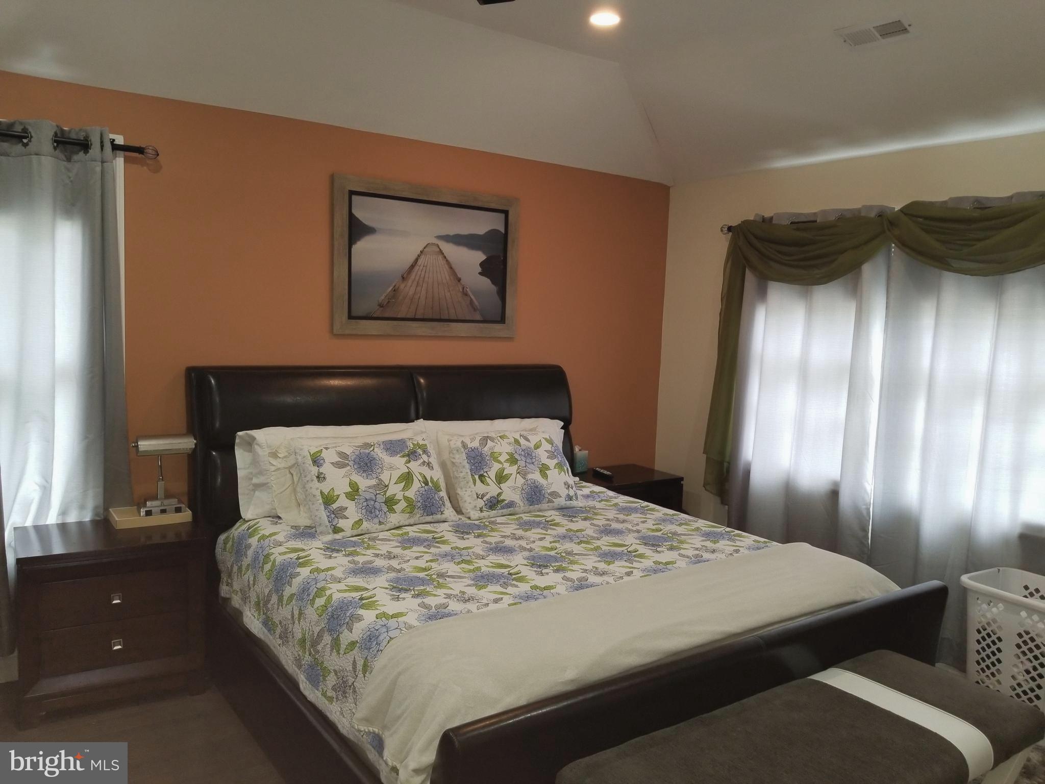 2416 Fire House Road Hyattsville, MD 20785 - Photo 20 of 30 Bath (Master)