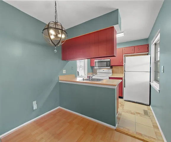 $159,900 | 245 Lake Village Drive, Walled Lake, MI 48390