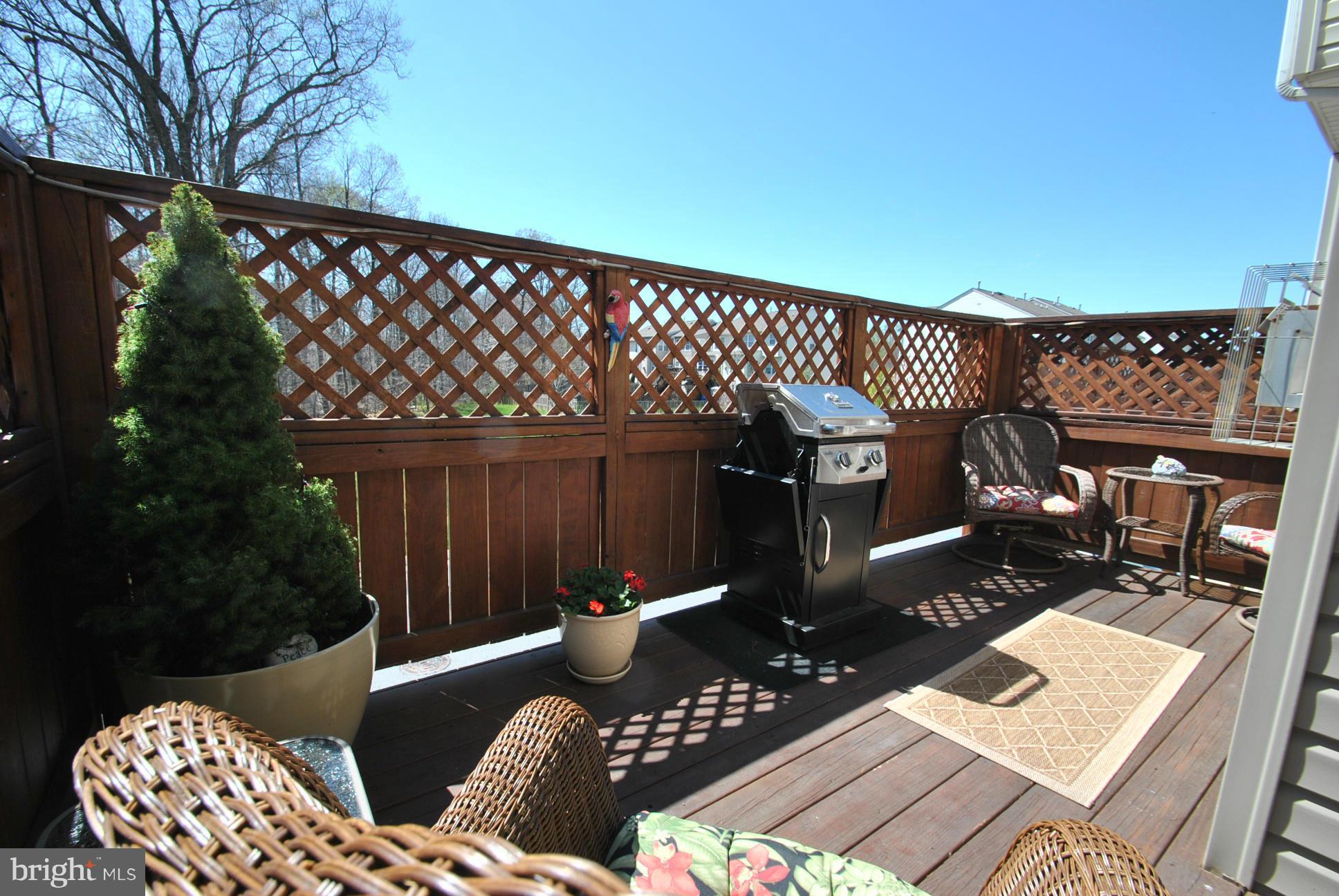 5037 Kemsley Road Baltimore, MD 21237 - Photo 13 of 30 PRIVATE REAR DECK W/RETRACTABLE AWNING