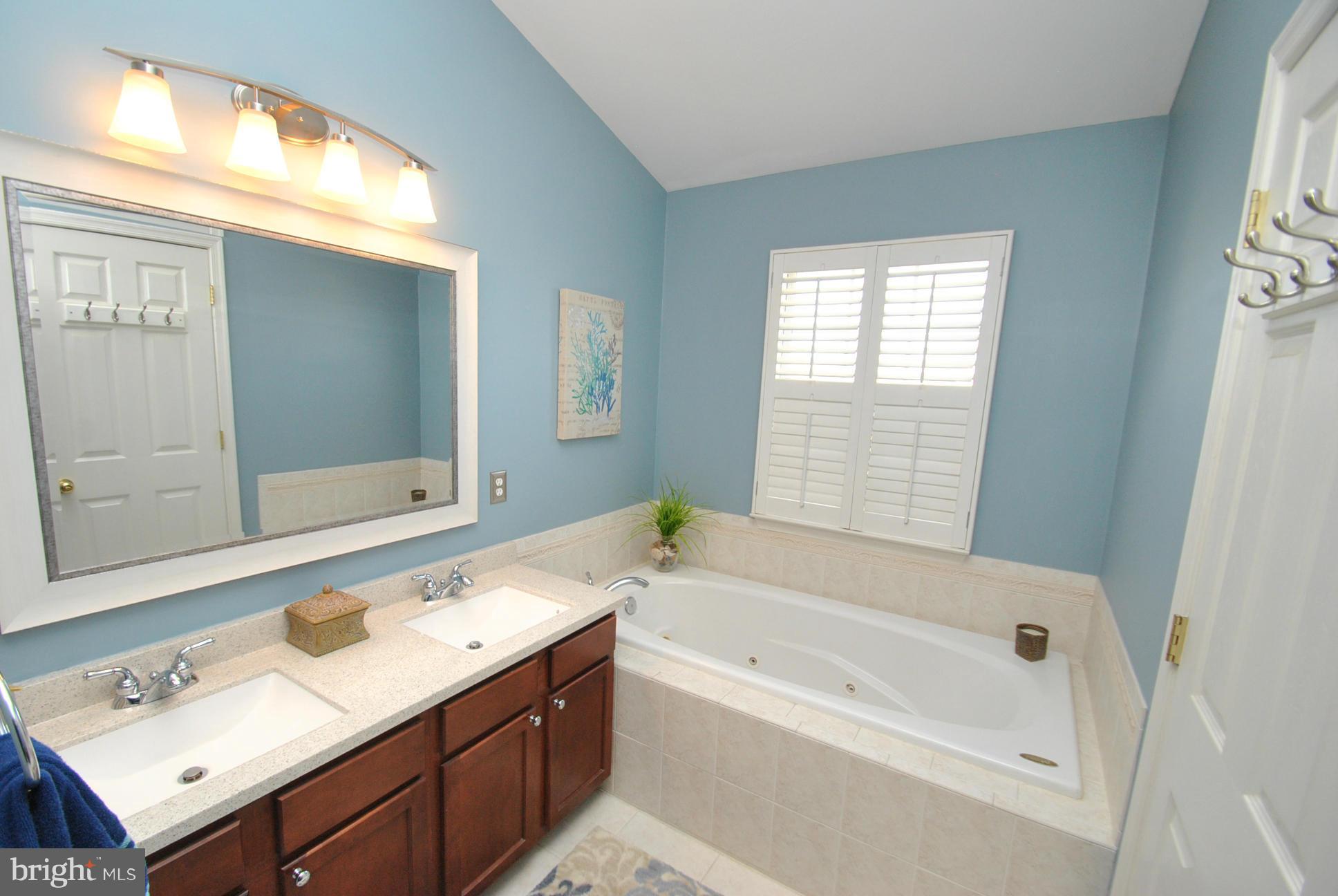 5037 Kemsley Road Baltimore, MD 21237 - Photo 20 of 30 UPGRADED OWNERS LUXURY BATH W/JACUZZI JET TUB