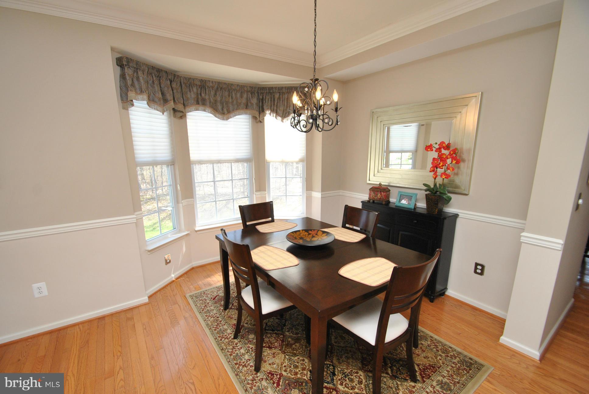 5037 Kemsley Road Baltimore, MD 21237 - Photo 6 of 30 BUMPOUT WINDOW IN DINING ROOM ADDS MORE SQ FT.