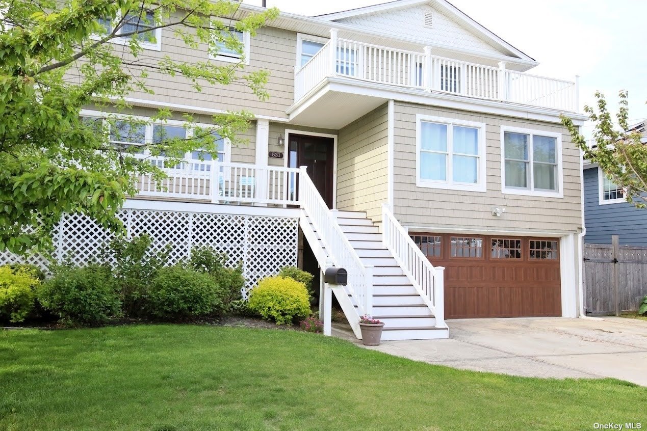 531 West Bay Dr