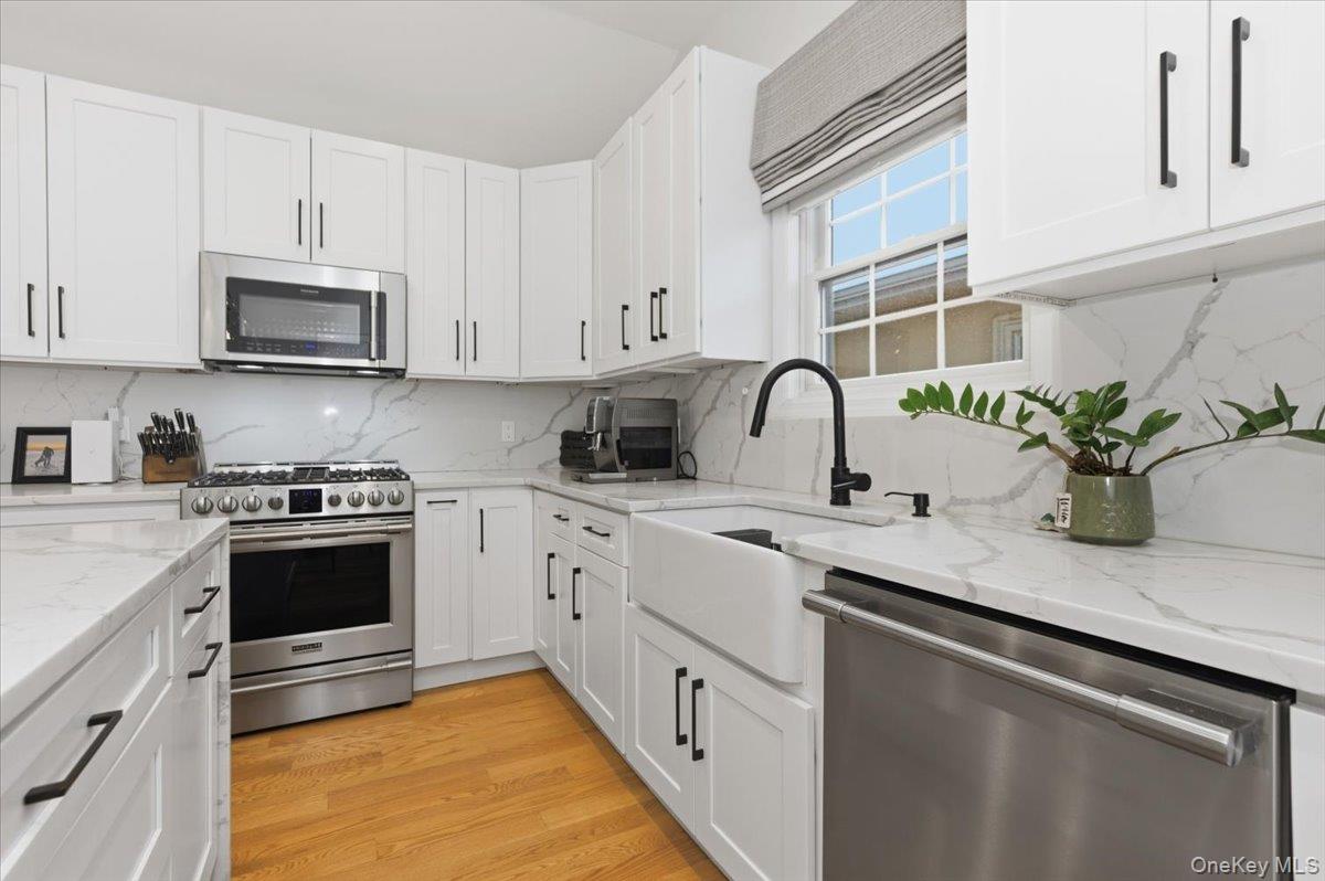 97 Wisconsin Street Long Beach, NY 11561 - Photo 11 of 30