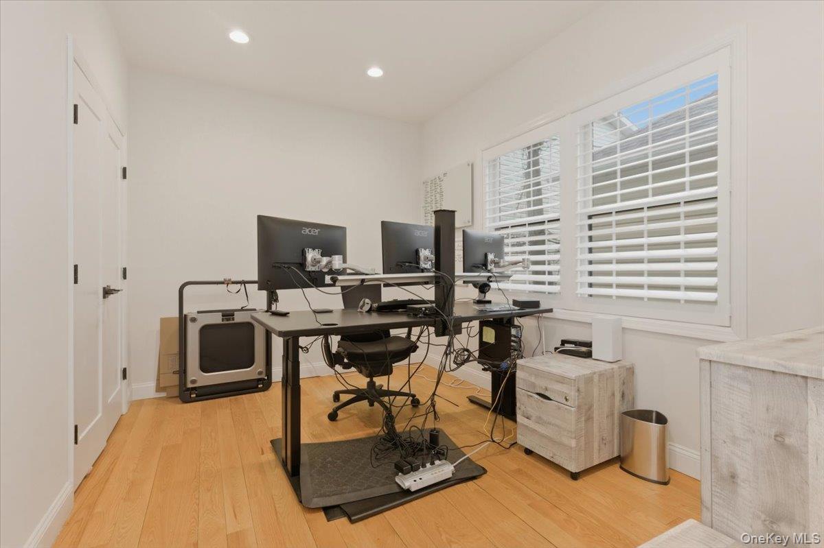 97 Wisconsin Street Long Beach, NY 11561 - Photo 18 of 30