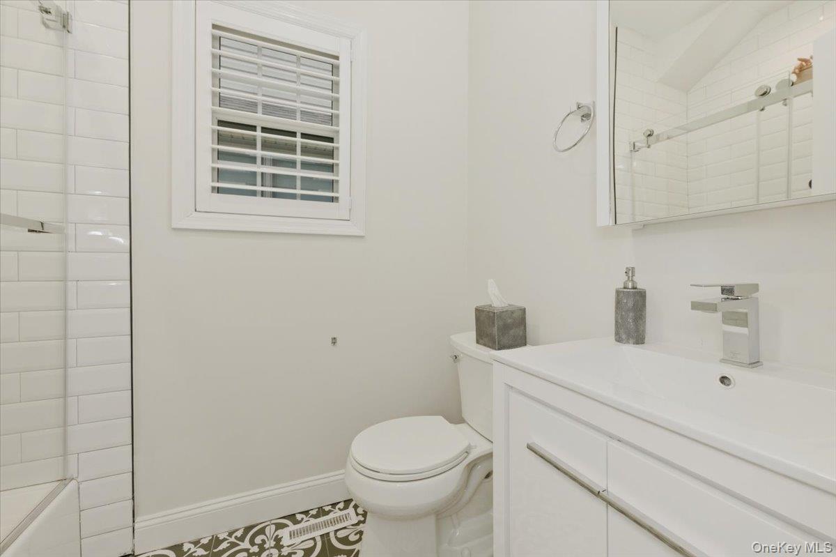 97 Wisconsin Street Long Beach, NY 11561 - Photo 20 of 30