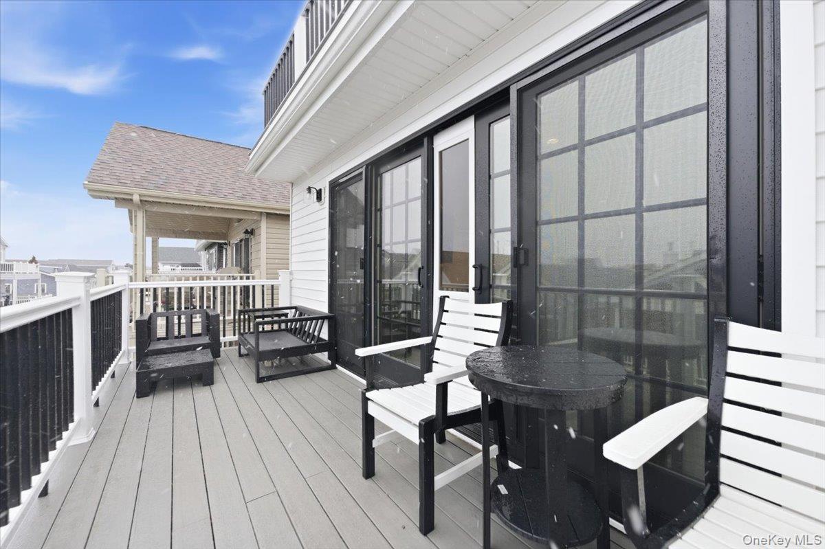 97 Wisconsin Street Long Beach, NY 11561 - Photo 25 of 30