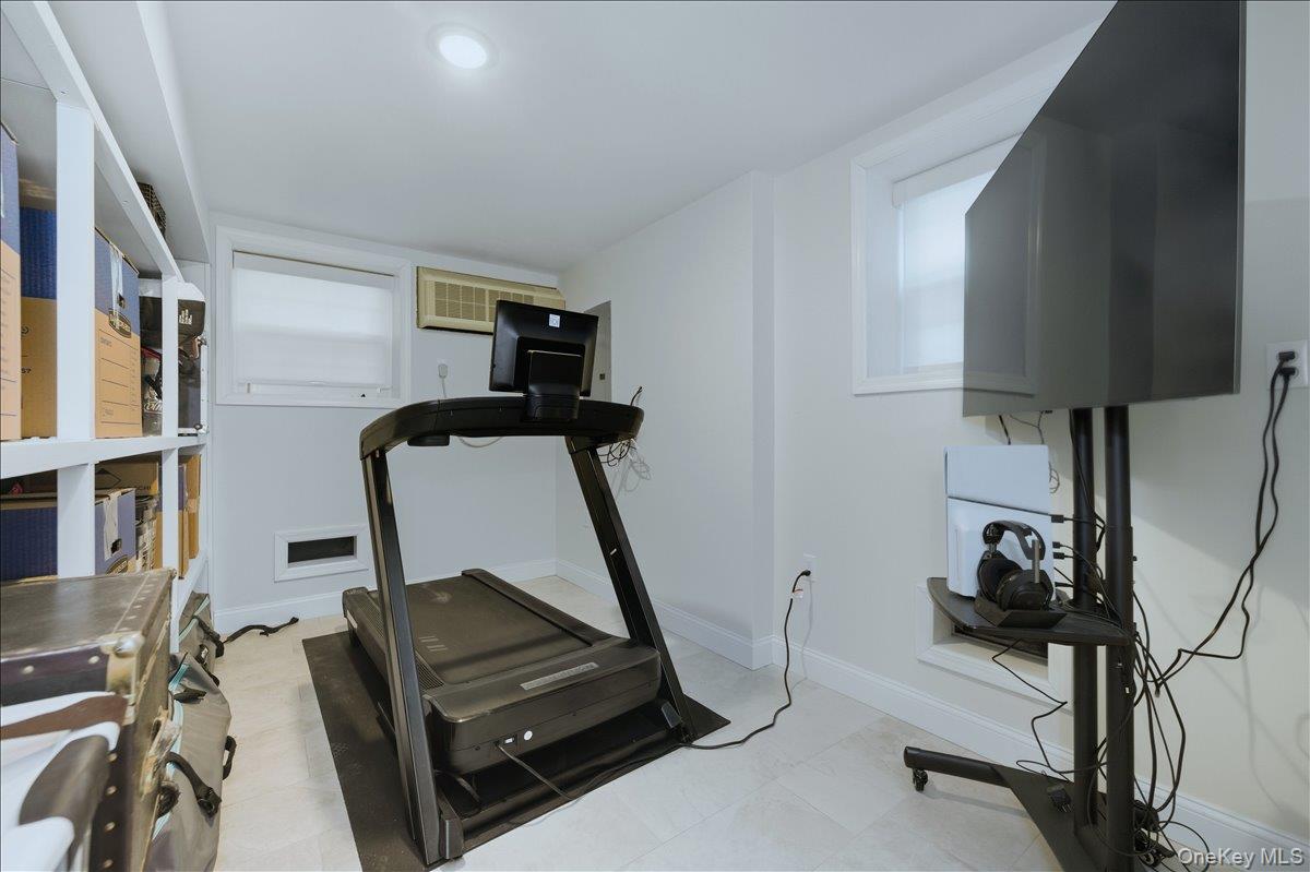 97 Wisconsin Street Long Beach, NY 11561 - Photo 29 of 30