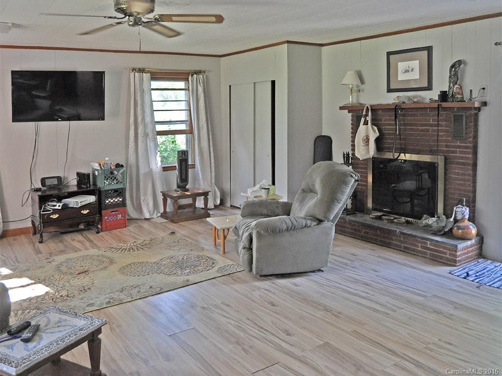 410 Monte Vista Road Candler, NC 28715 - Photo 11 of 23 Gallery Image 11