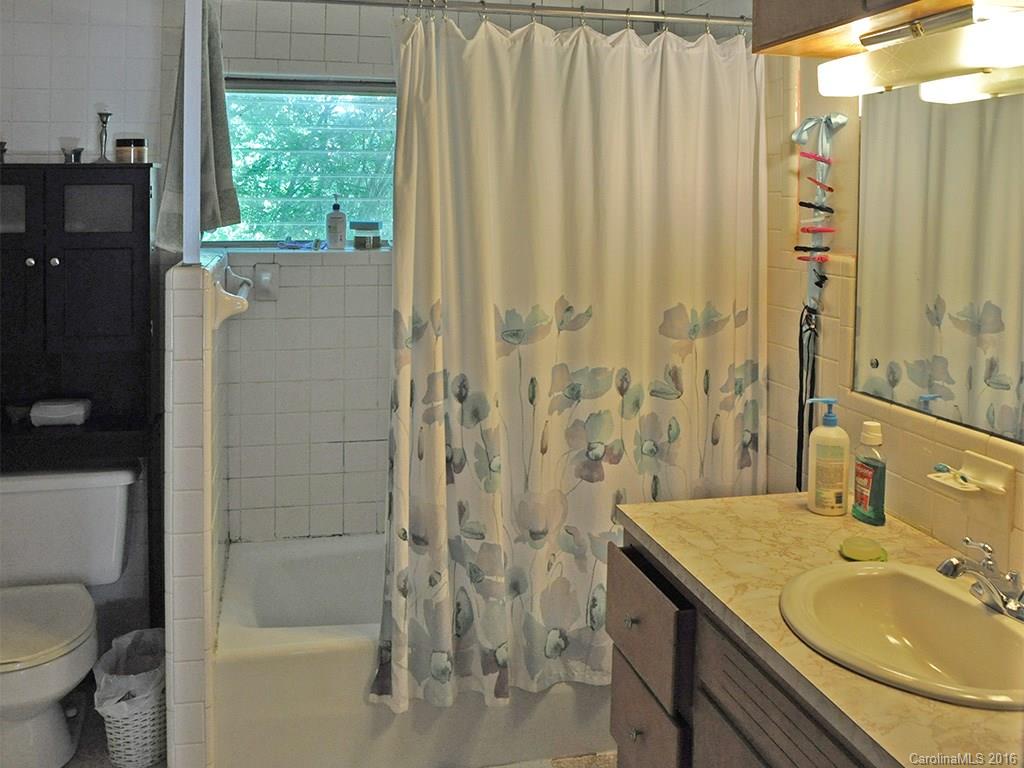 410 Monte Vista Road Candler, NC 28715 - Photo 14 of 23 Gallery Image 14