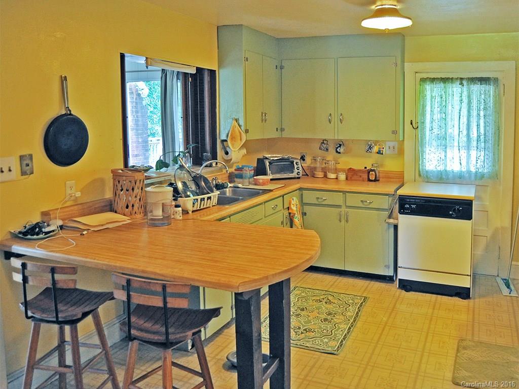 410 Monte Vista Road Candler, NC 28715 - Photo 9 of 23 Gallery Image 9