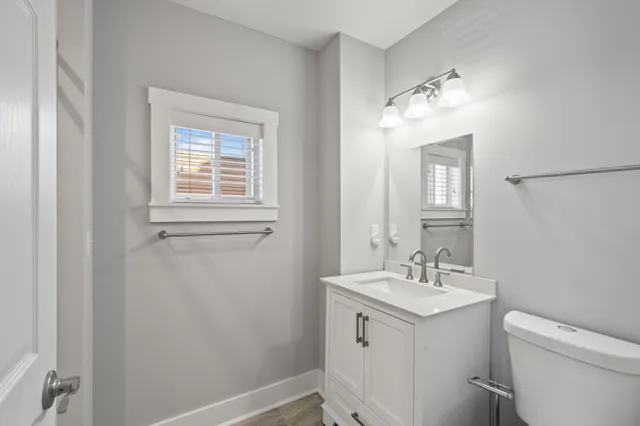 $1,800 | 106 North Main Street, Unit 3, Walworth, WI 53184