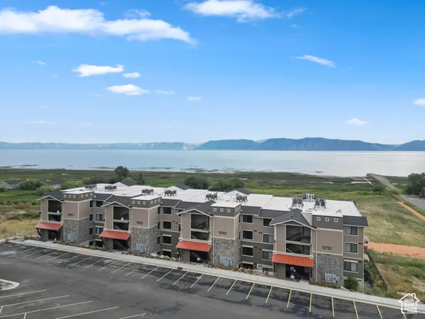 $690,000 | 35 East 150th South, Unit 301B, Garden City, UT 84028