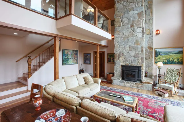 $1,150,000 | 1917 Stowe Mountain Road, Halifax, VT 05358