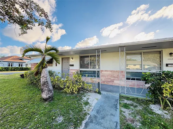 $2,150 | 1050 Southwest 2nd Avenue, Unit 1050, Dania Beach, FL 33004