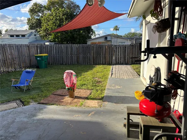 $2,150 | 1050 Southwest 2nd Avenue, Unit 1050, Dania Beach, FL 33004