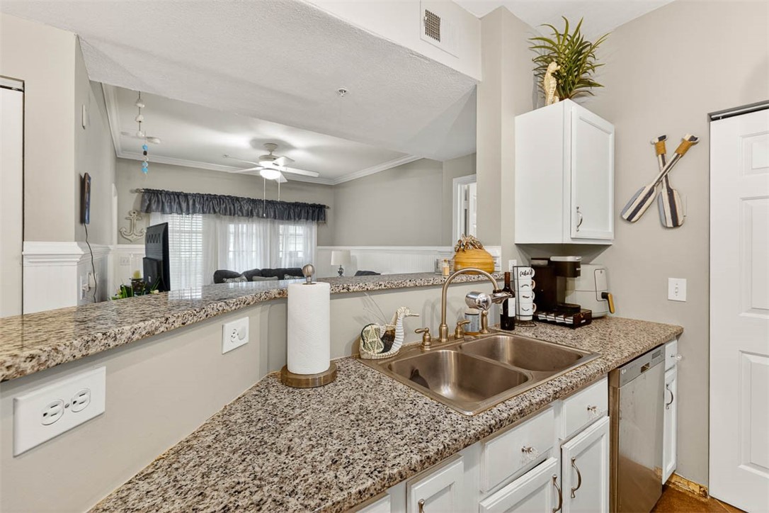 1704 Frederica Road, Unit 605 St. Simons Island, GA 31522 - Photo 9 of 30