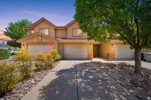 $329,900 | 1000 Bluff View Drive, Unit 28, Washington, UT 84780