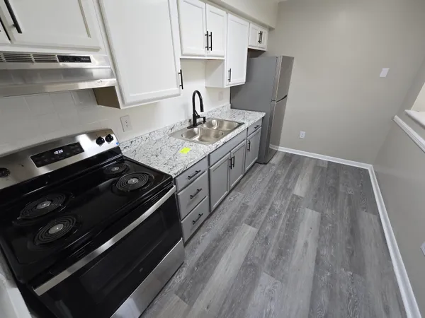 $1,045 | 2645 Westover Avenue Southwest, Unit 11, Roanoke, VA 24015