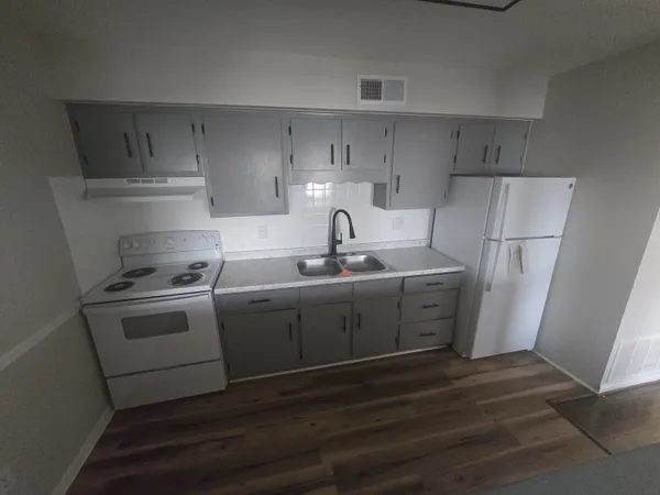 $1,045 | 2645 Westover Avenue Southwest, Unit 11, Roanoke, VA 24015